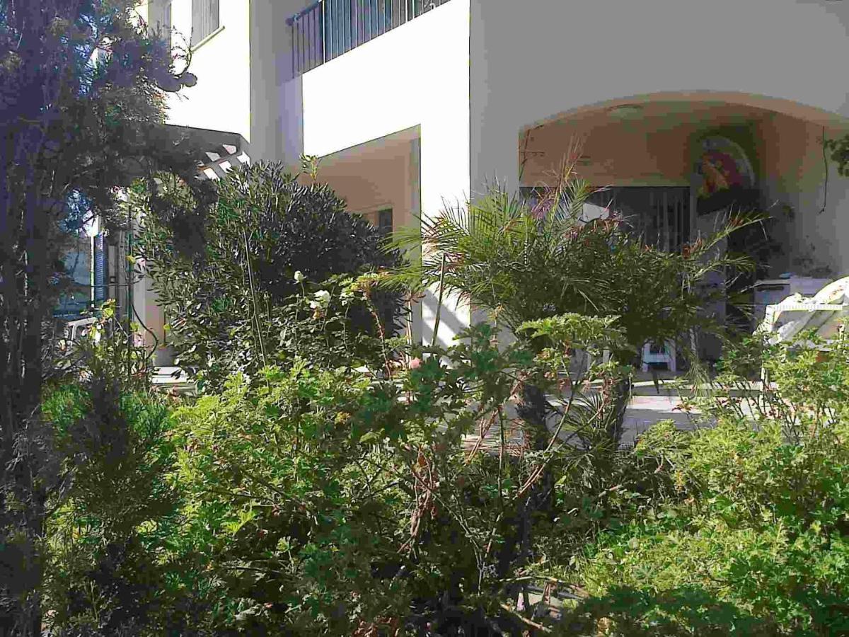 Apartamento Apartament Leon Maleme Do 6 Os. Exterior foto